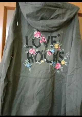 Gabardina verde mujer