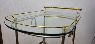 Mesa camarera dorada cristal con ruedas