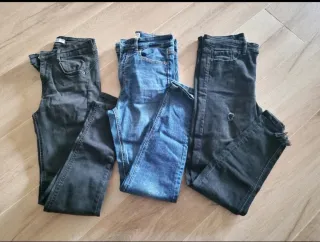 3 pantalones tejanos. Stradivarius