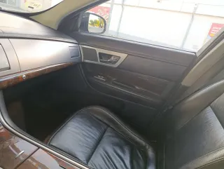Jaguar XF 2010