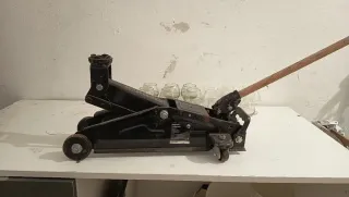 Gato hidráulico para coche