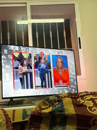 Televisor casi nuevo con garantía