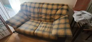 Sofá de tela a cuadros