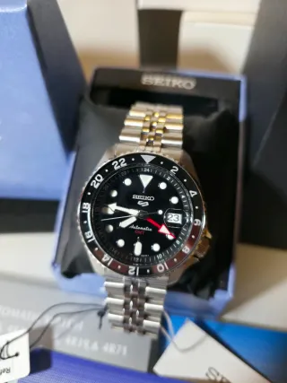 Reloj automático Seiko SKX Sports GMT