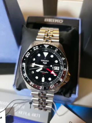 Reloj automático Seiko SKX Sports GMT