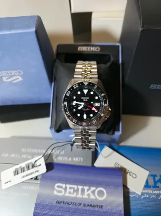 Reloj automático Seiko SKX Sports GMT