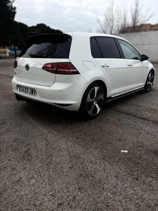 Volkswagen Golf GTI 2017 nacional Full extras