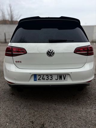 Volkswagen Golf GTI 2017 nacional Full extras