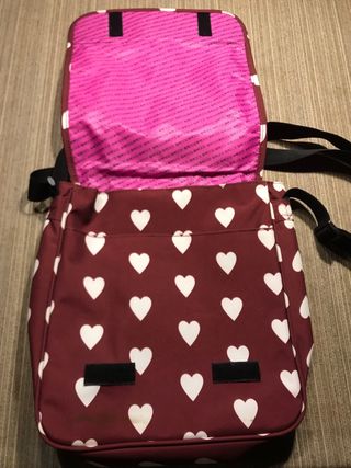 Bolso Moos Corazones Buedeos y Blanco