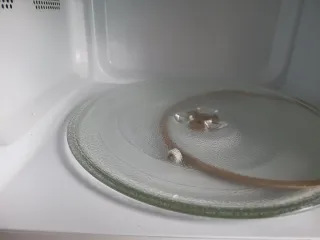 Cecotec Microondas Mecánico Retro Azul