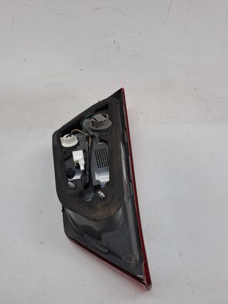 PILOTO TRASERO DERECHO INTERIOR HYUNDAI IX20