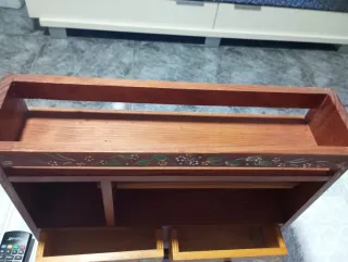 Organizador de cocina de madera pintado