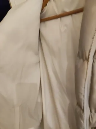 Abrigo acolchado reversible beige/blanco