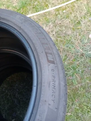 4 Neumáticos 235/45 R18 98V Michelin e-Primacy