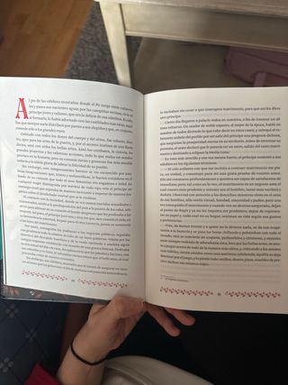 Cuentos de hadas (Clásicos ilustrados) (Spanish...