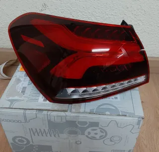 Piloto Trasero Mercedes Clase A W177