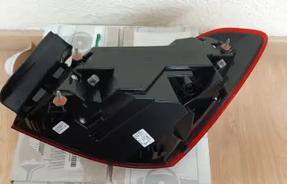 Piloto Trasero Mercedes Clase A W177