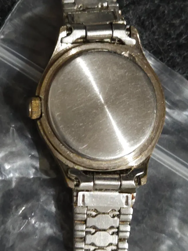 Lote 4 Relojes Emporio Armani, Lotus