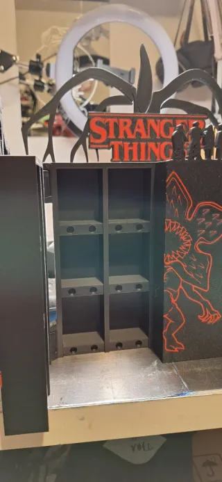 Expositor Stranger Things Personajes