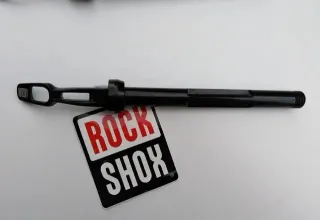 Eje RockShox Maxle delantero