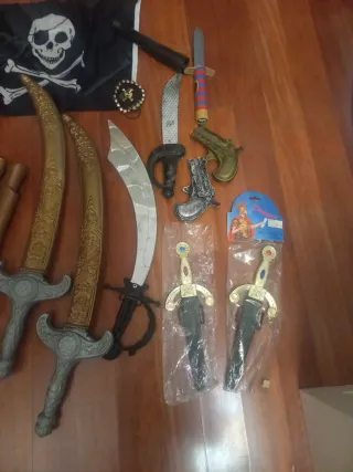 Accesorios Disfraz Pirata: Pistolas, Espadas, Band