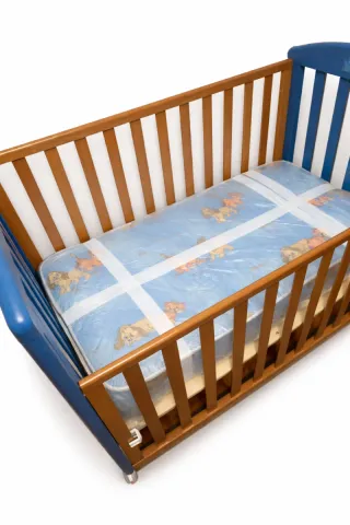 Cuna Prenatal Madera y Azul con Cajón