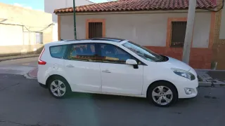 Renault Grand Scenic 2013