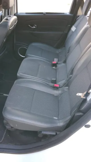 Renault Grand Scenic 2013