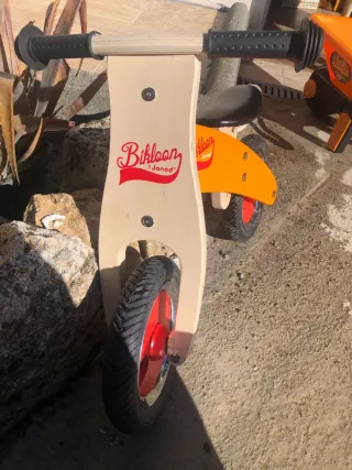 Bici de madera para niños