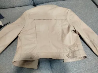 Cazadora cuero beige mujer
