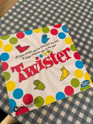 Juego de mesa Twister Hasbro Gaming