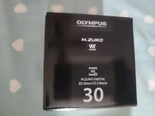 Olympus M. Zuiko Digital ED 30mm F3.5 Macro