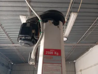 Elevador de coches Istobal 2500kg particular