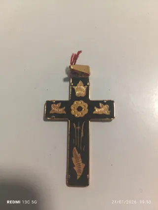 Cruz Damasquina Negra y Dorada
