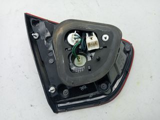 PILOTO TRASERO DERECHO KIA RIO (7)