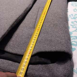 Chaqueta gris capucha talla M