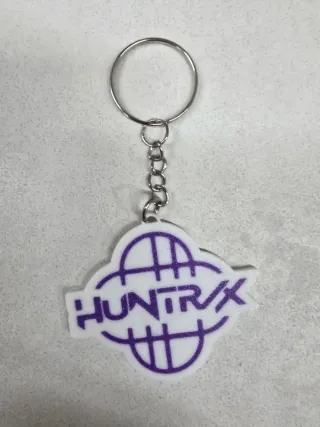 Llavero Huntrix Morado