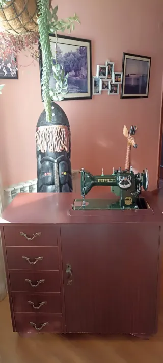 Máquina de coser semi industrial REFREY verde