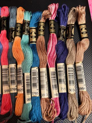 30 madejas hilo mouline DMC