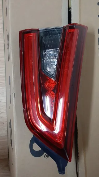 Piloto trasero Nissan Qashqai J11