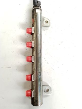 RAMPA INYECTORA FIAT DOBLO (2)