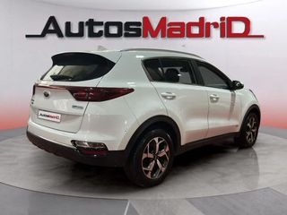 Kia Sportage 1.6 MHEV Business 100kW (136CV) 4x4