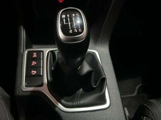 Kia Sportage 1.6 MHEV Business 100kW (136CV) 4x4