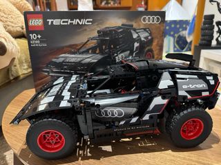 LEGO Technic 42160 Audi RS Q e-tron
