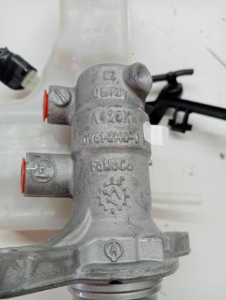 BOMBA FRENO FORD FOCUS LIM. (CB8)