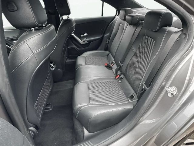 Mercedes Clase A Sedán A 180 d