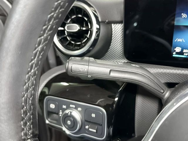 Mercedes Clase A Sedán A 180 d