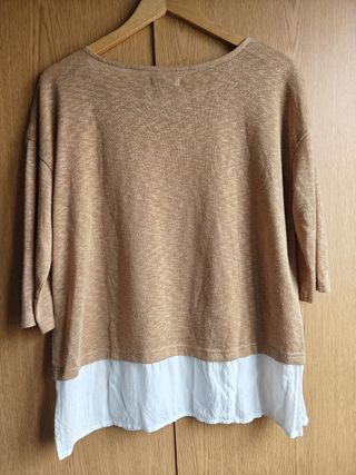 Blusa Castanha com Detalhe Branco