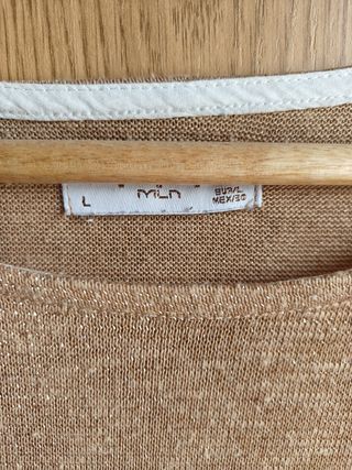 Blusa Castanha com Detalhe Branco