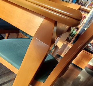 Tavolo quadrato noce 1x1 mt con 4 sedie